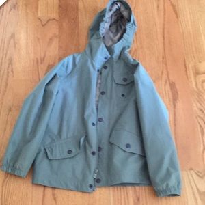 Lansend boys sz 7 rain jacket w hood, pockets.